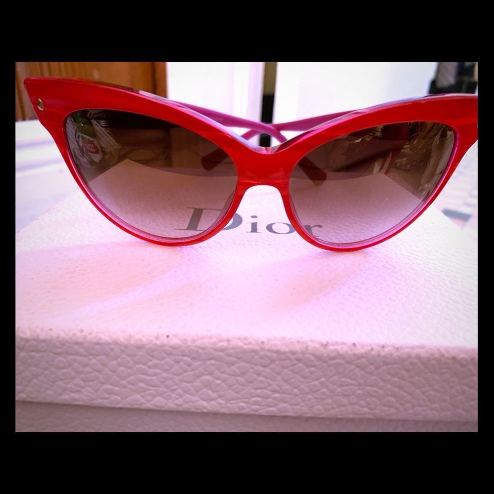 Christian Dior Mohotani Les Marquises Red Purple